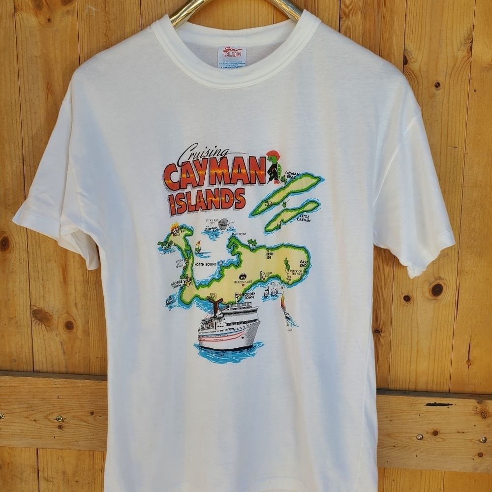 Vintage 1996  Cayman island T-shirt  Sun Club